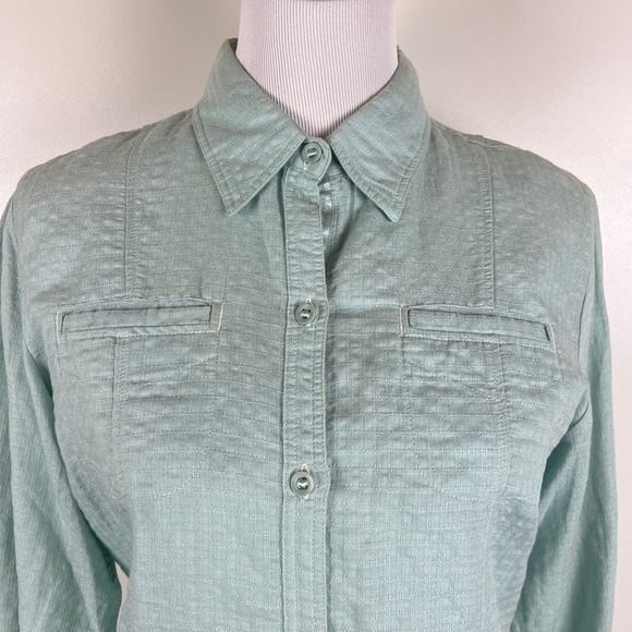 The North Face Button Down Bamboo Shirt - Picture 2 of 13